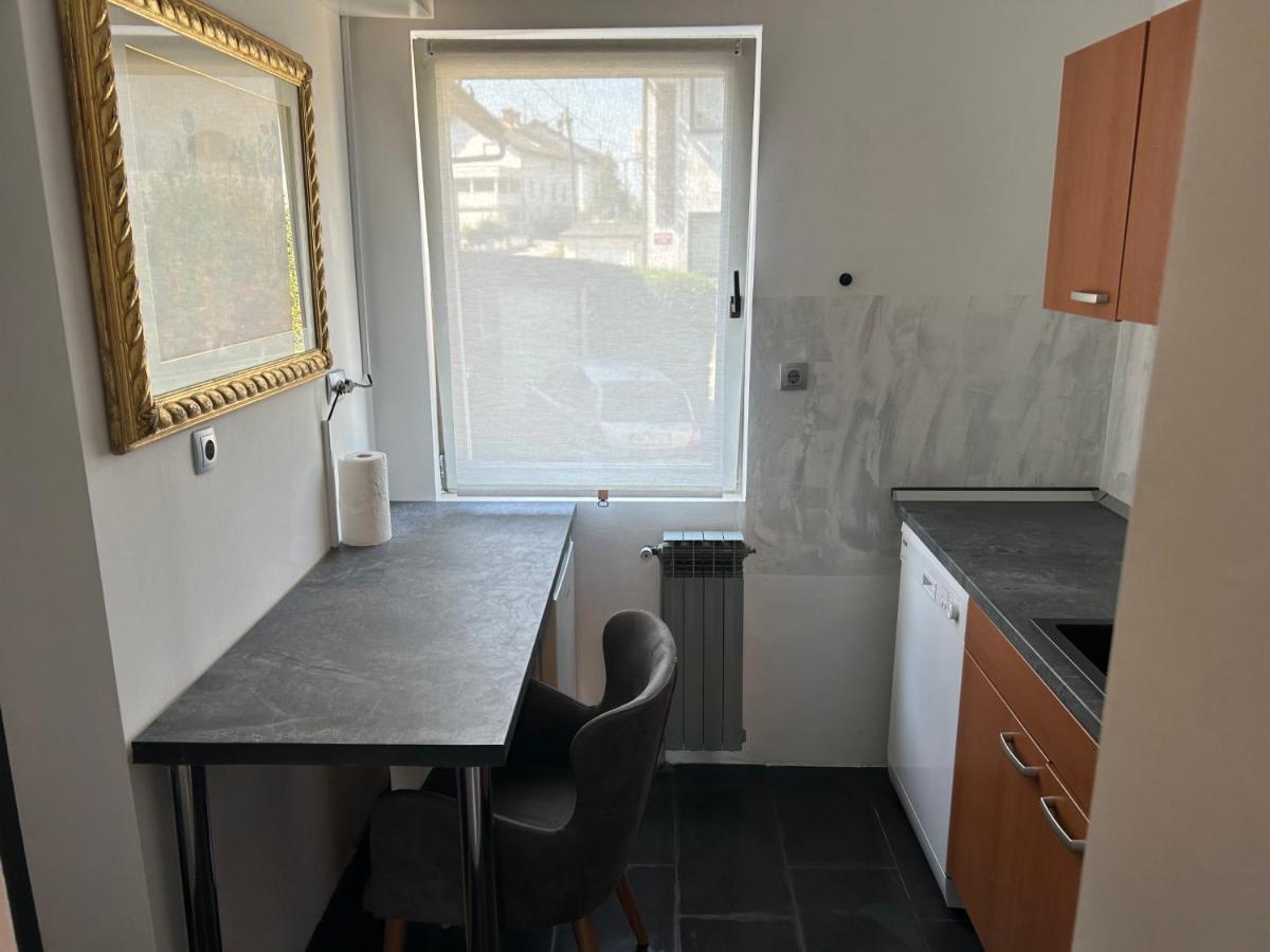 Apartment Gal Ново Место Екстер'єр фото