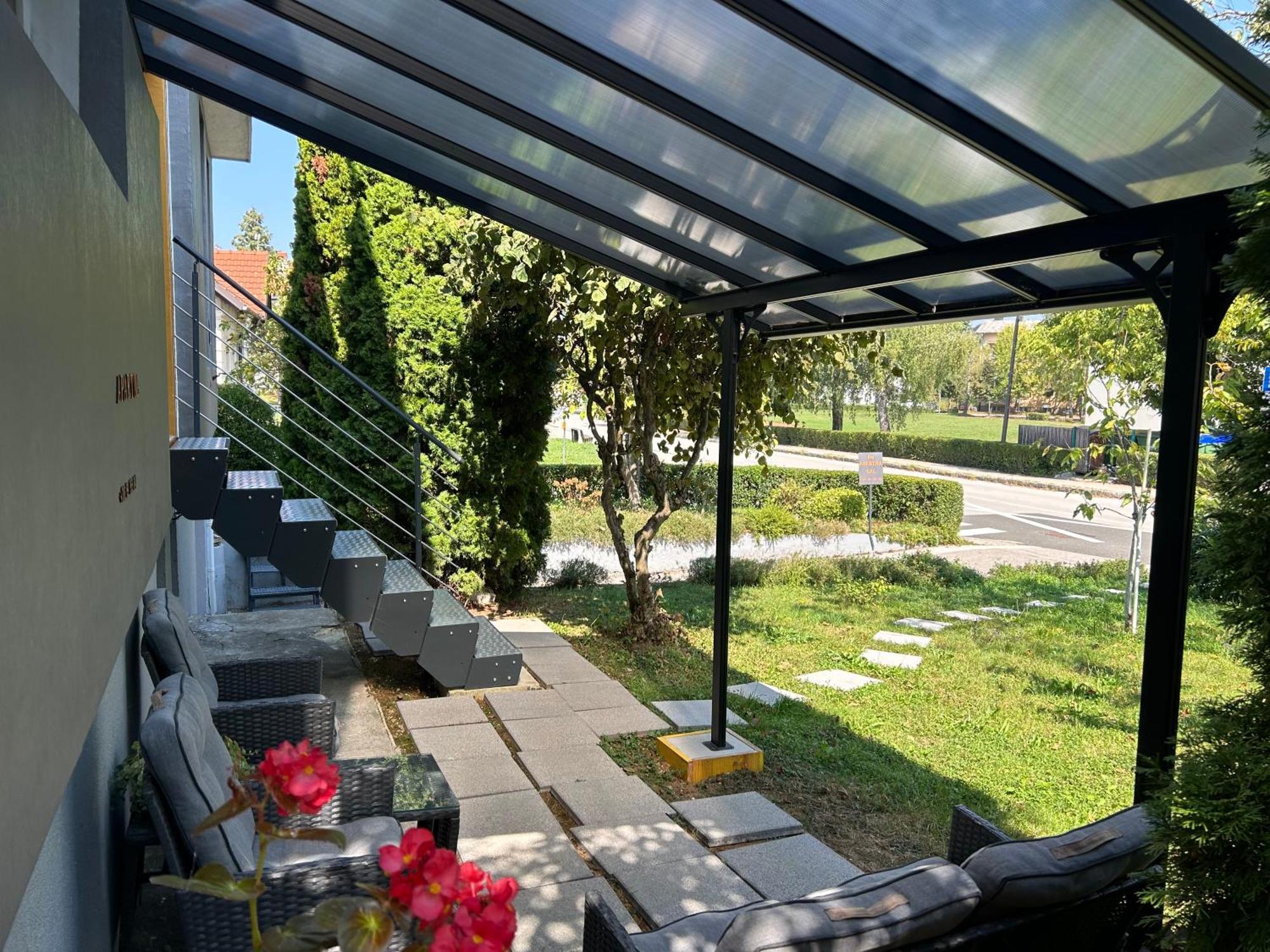 Apartment Gal Ново Место Екстер'єр фото