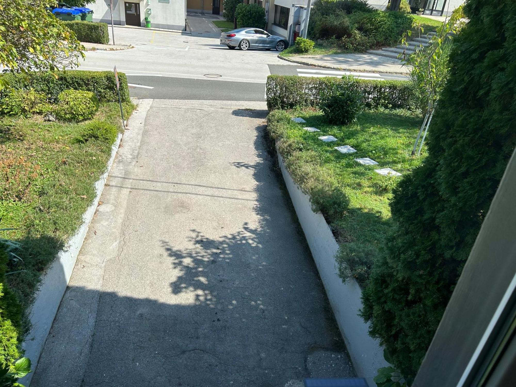 Apartment Gal Ново Место Екстер'єр фото
